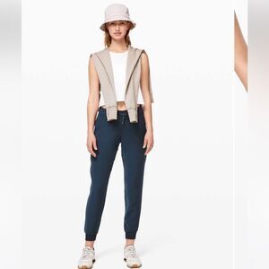 Lululemon Athletica On The Fly Navy Woven Jogger